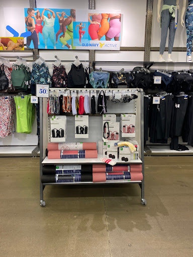 Clothing Store «Old Navy», reviews and photos, 3581 N Freeway Blvd, Sacramento, CA 95834, USA