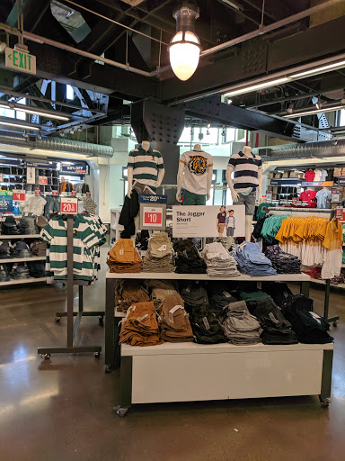 Clothing Store «Old Navy», reviews and photos, 801 Market St, San Francisco, CA 94103, USA