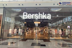 Bershka image