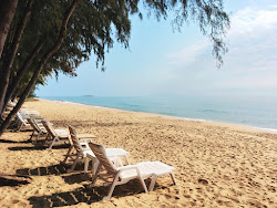 Thang Sai Beach'in fotoğrafı uçurumlarla desteklenmiş