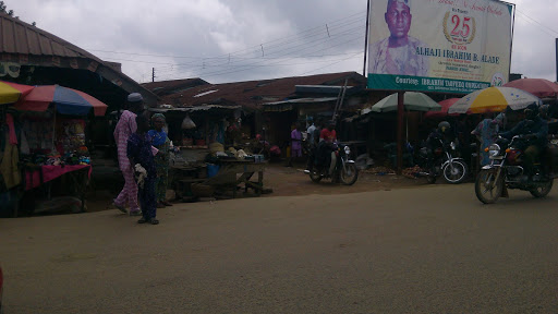 Market, Oshogbo - Ilesha Rd, Osogbo, Nigeria, Butcher Shop, state Osun
