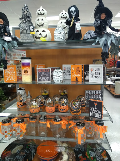 Department Store «T.J. Maxx», reviews and photos, 1455 Semoran Blvd, Casselberry, FL 32707, USA