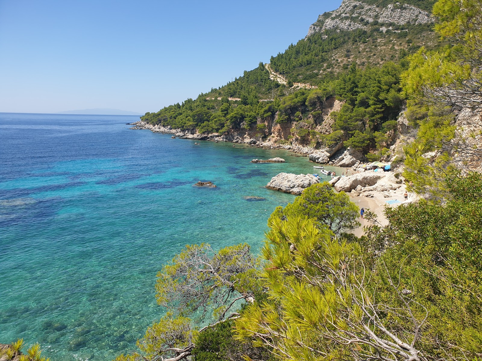 Foto av Zuljana II beach med blå rent vatten yta