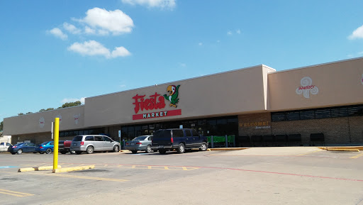 Grocery Store «Fiesta Mart #211», reviews and photos, 4210 Pioneer Rd, Balch Springs, TX 75180, USA