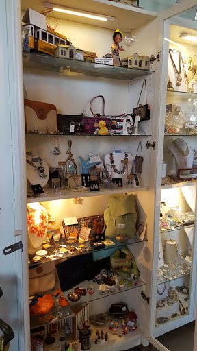 Antique Store «Cape May Antique Center», reviews and photos, 1228 NJ-109, Cape May, NJ 08204, USA