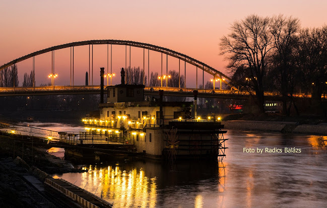 Opinii despre Westy Hajó Étterem & Pub în Győr - Étterem