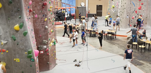 Rock Climbing Gym «Vertical Rock Indoor Climbing Center», reviews and photos, 10225 Nokesville Rd, Manassas, VA 20110, USA