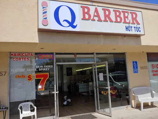 Q Barber & Nails