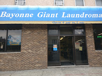 Super Saver Giant Laundromat - Photo 7 - Car repair in Bayonne, NJ, Elizabeth