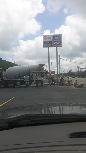 Supermarket «ALDI», reviews and photos, 932 E State St, Athens, OH 45701, USA
