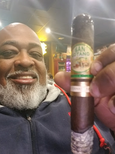 Tobacco Shop «Orange Cigar & More», reviews and photos, 278 Boston Post Rd, Orange, CT 06477, USA