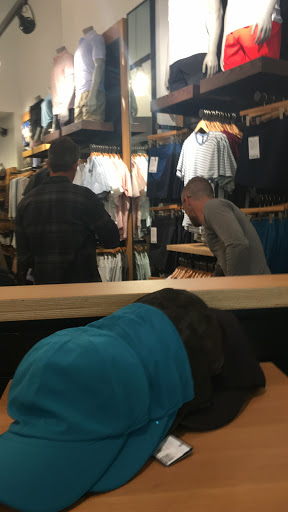 Sportswear Store «lululemon», reviews and photos, 8200 Vineland Ave #1035, Orlando, FL 32821, USA
