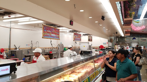 Supermarket «Vallarta Supermarkets», reviews and photos, 2705 S H St, Bakersfield, CA 93304, USA