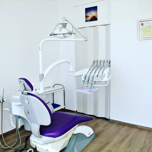 Clínica Dental Dra Sheila Bermúdez en El Puig de Santa Maria, Valencia