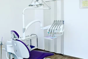 Clínica Dental Dra Sheila Bermúdez image