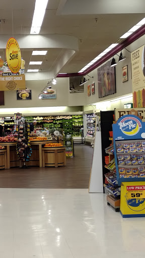 Grocery Store «Market Basket», reviews and photos, 6001 39th St, Groves, TX 77619, USA