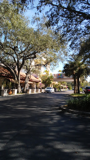 Movie Theater «Premiere Theaters Oaks 10», reviews and photos, 1800 W Hibiscus Blvd, Melbourne, FL 32901, USA