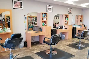 Cutting Edge Salon & Spa image