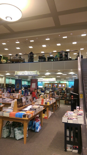 Book Store «Barnes & Noble», reviews and photos, 4020 Sharon Rd, Charlotte, NC 28211, USA