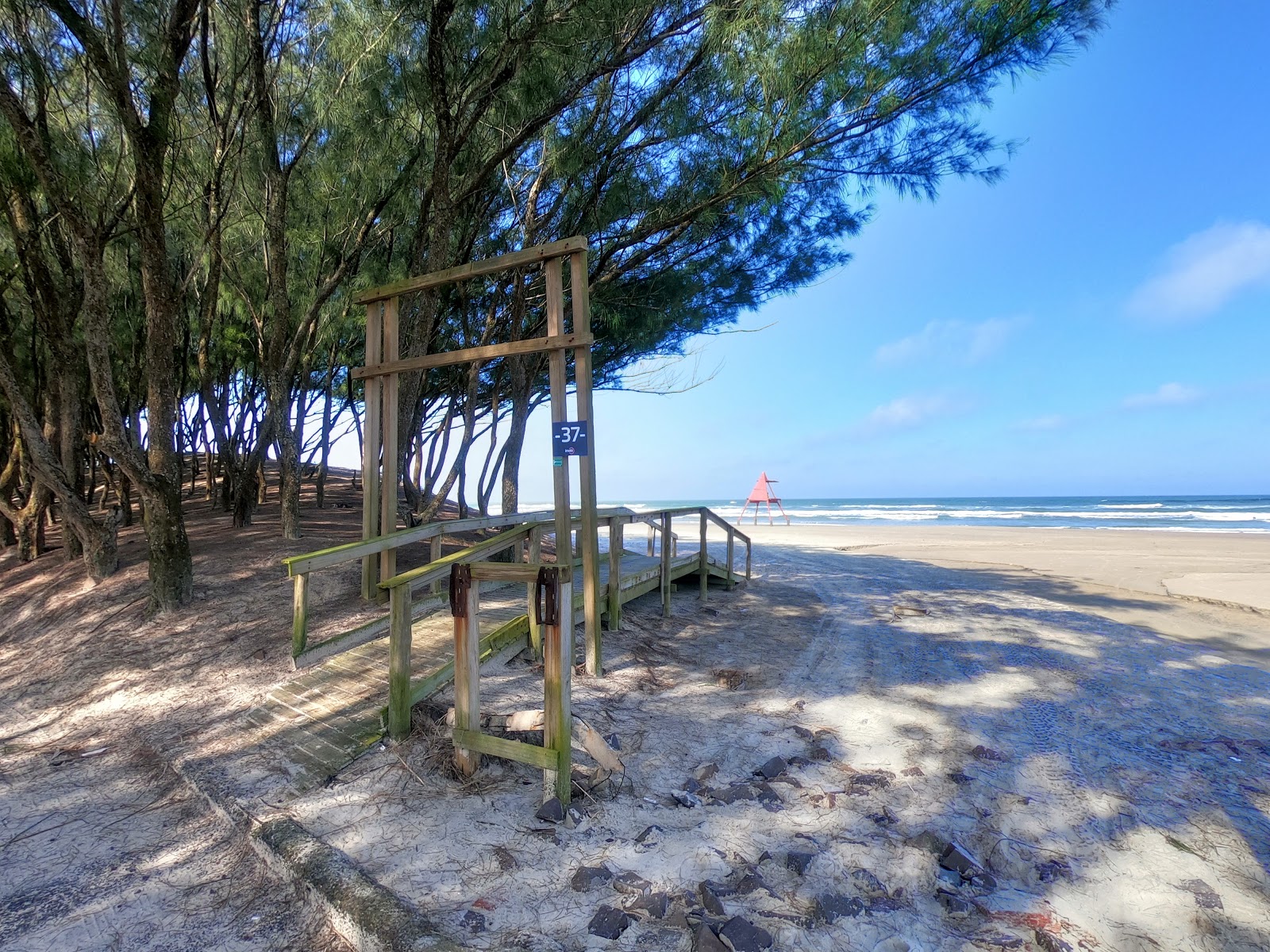Praia de Remanso'in fotoğrafı imkanlar alanı