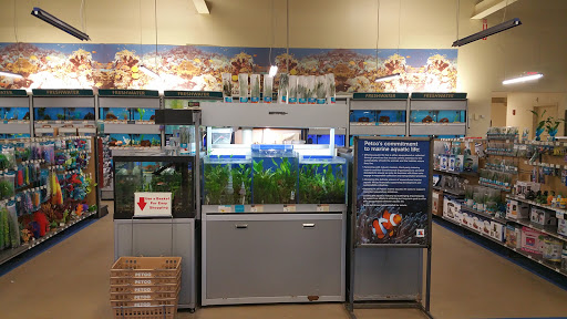 Pet Supply Store «Petco Animal Supplies», reviews and photos, 2522 W Moreland Rd, Willow Grove, PA 19090, USA