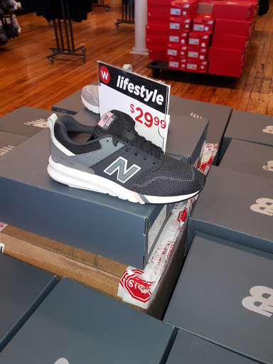 Shoe Store «New Balance», reviews and photos, 5 S Union St, Lawrence, MA 01843, USA