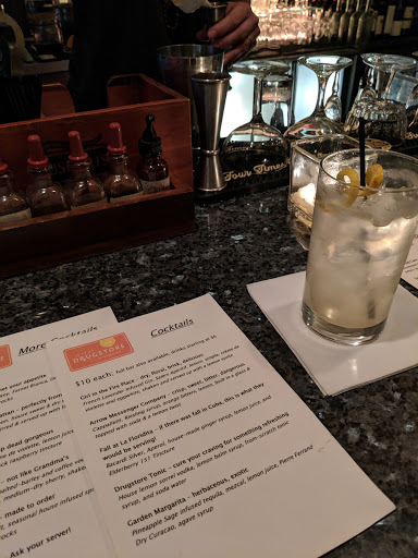 New American Restaurant «Justus Drugstore - A Restaurant», reviews and photos, 106 W Main St, Smithville, MO 64089, USA