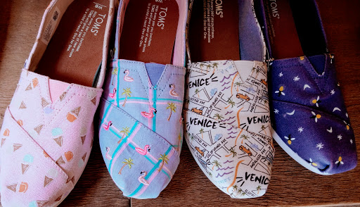 Shoe Store «TOMS Flagship Store», reviews and photos, 1344 Abbot Kinney Blvd, Venice, CA 90291, USA