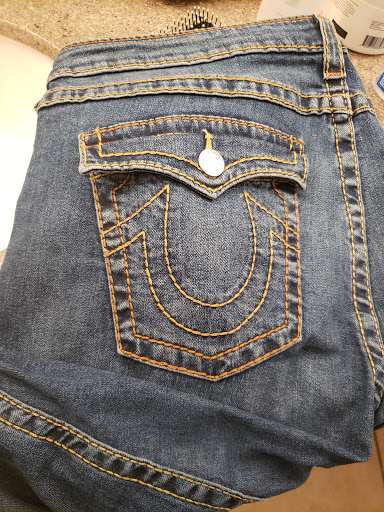 Dry Cleaner «The Clothes Hangar - Green Cleaner», reviews and photos, 5110 N Dysart Rd #112, Litchfield Park, AZ 85340, USA