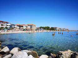Paralia Kolimvisis'in fotoğrafı geniş bir kıyı şeridi ile birlikte