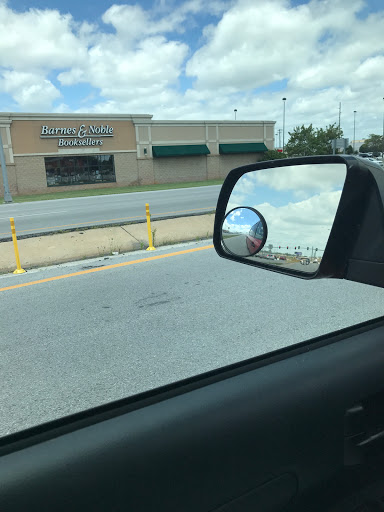 Book Store «Barnes & Noble», reviews and photos, 3055 S Glenstone Ave, Springfield, MO 65804, USA