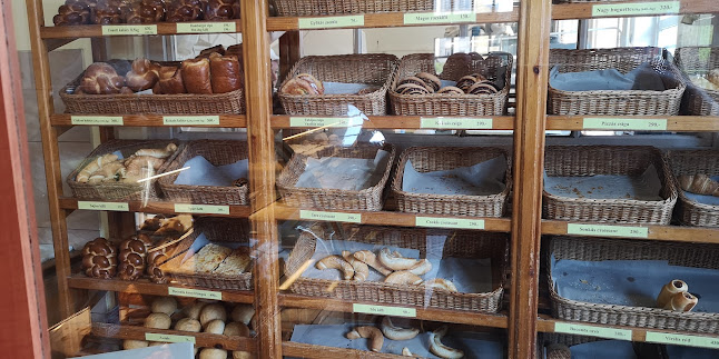 Opinii despre Francia Pékség în Szentes - Élelmiszerüzlet