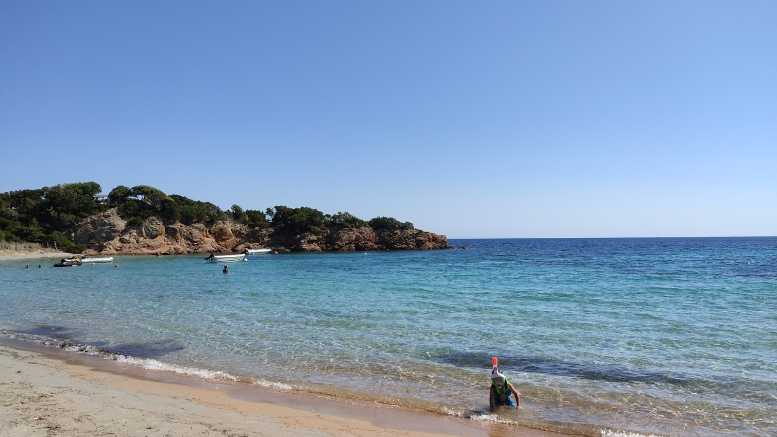 Foto von Plage de Furnellu mit kleine bucht