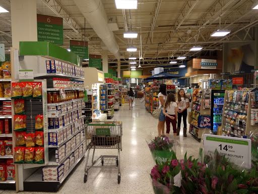 Supermarket «Publix Super Market at Doral Isle», reviews and photos, 10755 NW 58th St, Doral, FL 33178, USA
