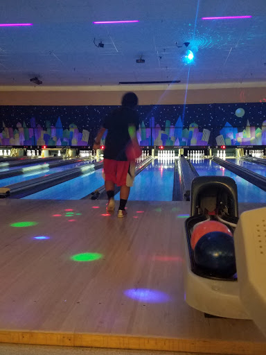 Bowling Alley «Harvest Lanes», reviews and photos, 4101 N St Peters Pkwy, St Peters, MO 63304, USA
