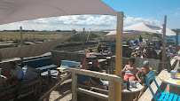 Atmosphère du Bar-restaurant à huîtres La Cabane à Brem-sur-Mer - n°8