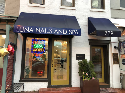 LUNA Nails & Spa