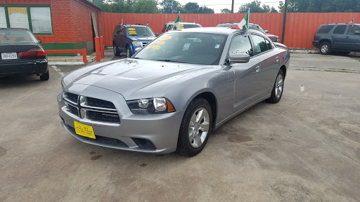 Used Car Dealer «Su Familia Cars & Trucks», reviews and photos, 5802 North Fwy, Houston, TX 77076, USA