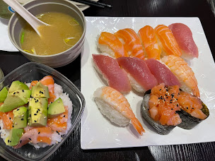 Photo n°76 de Live Sushi à Strasbourg ()