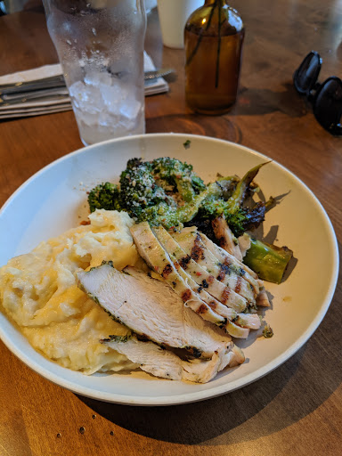 Shopping Mall «The Bluffs Shopping Center», reviews and photos, 1302 - 1380 Bison Ave, Newport Beach, CA 92660, USA