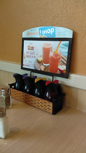 Shopping Mall «Town & Country Shopping Center», reviews and photos, 2615 N Kansas Expy, Springfield, MO 65803, USA