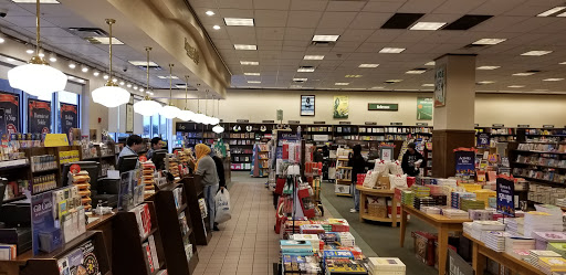 Book Store «Barnes & Noble Booksellers Ingram Festival», reviews and photos, 6065 NW Loop 410 #185, San Antonio, TX 78238, USA