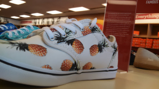 Shoe Store «Famous Footwear», reviews and photos, 26736 Portola Pkwy, Foothill Ranch, CA 92610, USA