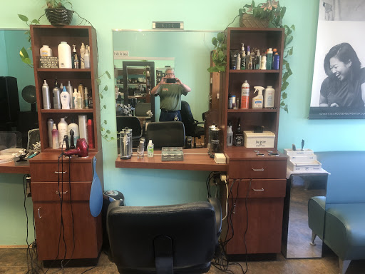 Barber Shop «Tri Con Barber Shop», reviews and photos, 180 Bedford St, Lexington, MA 02420, USA