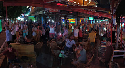 Efes Garden Cocktail Bar