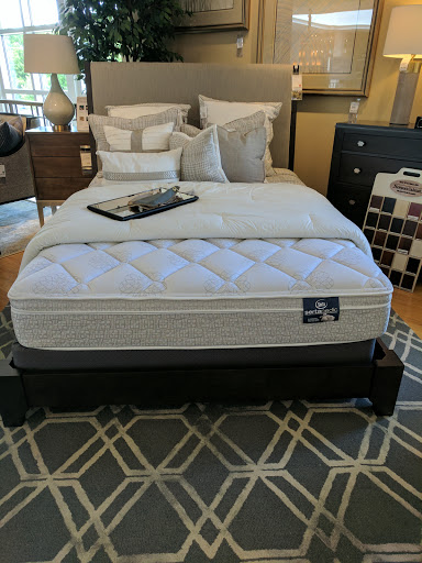 Furniture Store «Walter E Smithe Furniture & Design», reviews and photos, 280 S Milwaukee Ave, Vernon Hills, IL 60061, USA