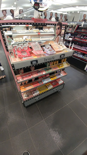 Cosmetics Store «SEPHORA», reviews and photos, 721 Collins Ave, Miami Beach, FL 33139, USA