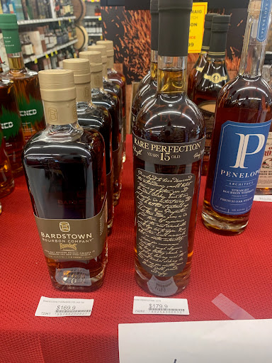 Liquor Store «Evergreen Liquors», reviews and photos, 12017 Shelbyville Rd, Louisville, KY 40243, USA