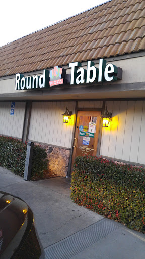 Pizza Restaurant «Round Table Pizza», reviews and photos, 821 11th St, Lakeport, CA 95453, USA