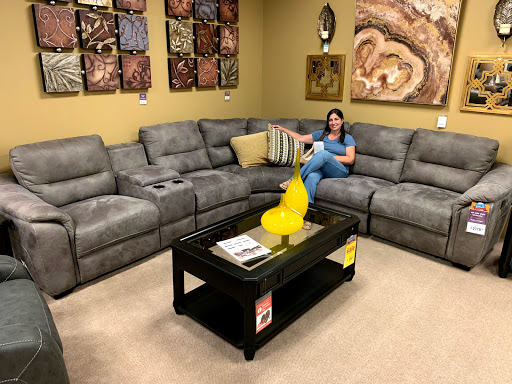 Furniture Store «Raymour & Flanigan Furniture and Mattress Store», reviews and photos, 275 Glen Cove Rd, Carle Place, NY 11514, USA